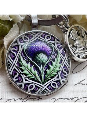 Scottish Thistle Keychain Key Claddagh Heart Gift Box Necklace Irish Crown New V